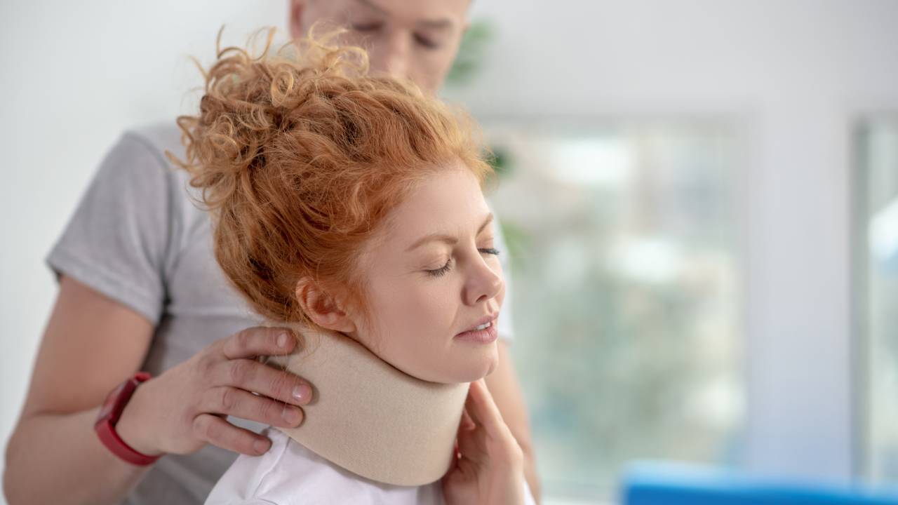 Whiplash Care : What to Look for in a Chiropractor